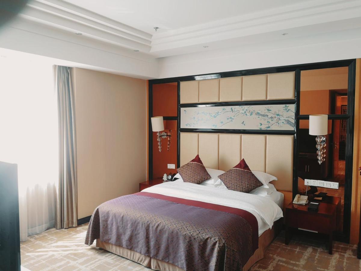 Jinling Jingyuan Plaza Hotel Nanquim Exterior foto